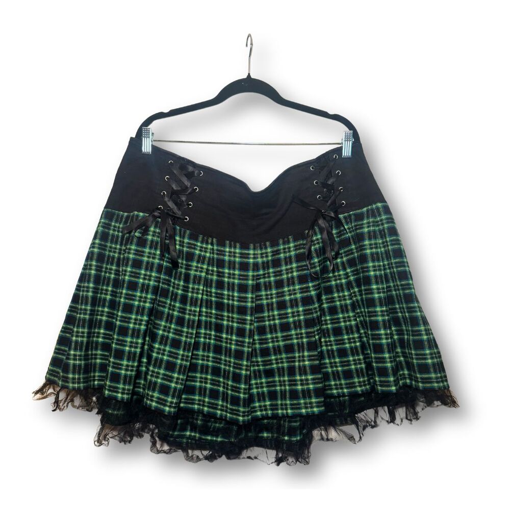 Vintage Y2K Green Plaid Tripp NYC Size 22 3X Goth Emo Punk Academia Mini Skirt - Picture 2 of 5